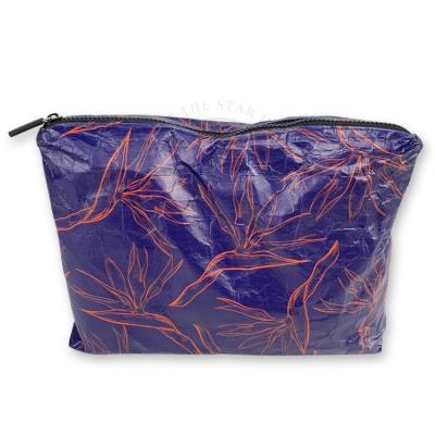 China Untearable water resistant women tyvek zipper packaging eco-friendly bag for cosmetics make up toiletries for sale