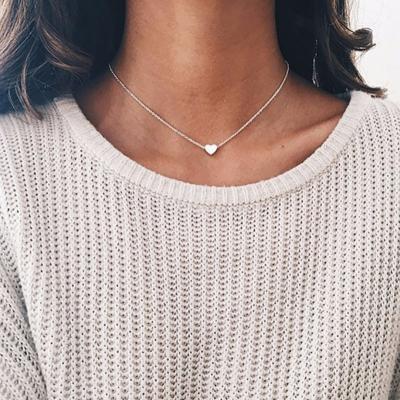 China New Fashion Jewelry Gold ALLOY Heart Pendant Ladies Chocker Short Thin Chain Necklace for sale