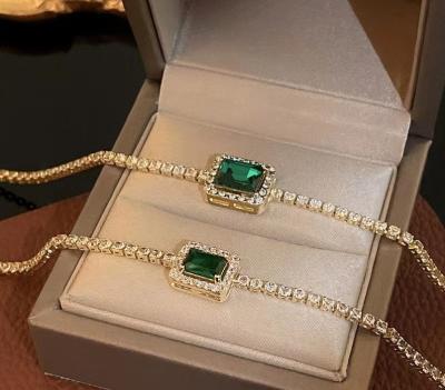 China 2023 New Fashion OEM ODM Manufacturing High Quality Wholesale Green Diamond Square Geometry Square Charm Bracelet Gemstone Bracelets For Women for sale