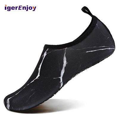 China Good Durable Selling Other Shoes Beach Shoes Swimming Diving Socks, Clear Aqua Beach Shoes Wholesale for sale