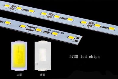 China Ip20 Super Heldere Flexibele LEIDENE Strooklichten 12V SMD5730 60leds/m met 3 jaar garantie Te koop