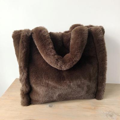 China New Design Customized Plush Shoulder Bags Faux Fur Handbags Letter Color Winter Blue Fluffy Handbag High Quality for sale