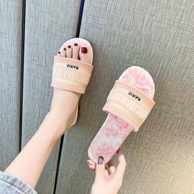 China Fashion Trend New Fashion Custom Lightweight Breathable Cheap Ladies Slippers For Woman for sale