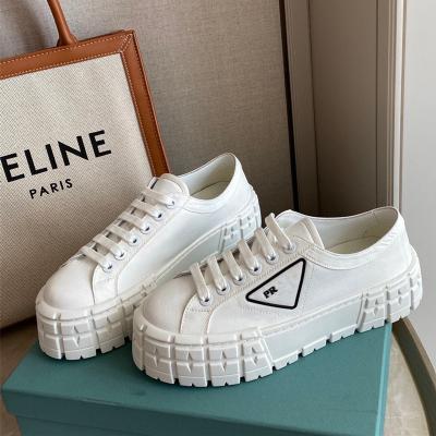 China 2021 Women's Biscuit Shoes Sneakers White Women's Increase Platform Sports Autumn Winter Triangle Nylon Canvas Fashion Trend High for sale