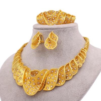 China Lotus Dubai 24k Gold Traditional Bridal Jewelry Set Ethnic Ethiopian Jewelry Set for sale