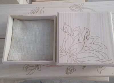 China custom wood box wood jewelry box with laser pattern for sale