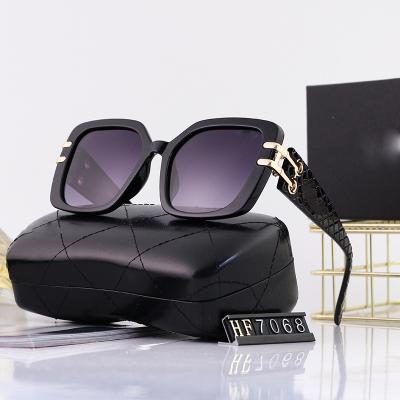 China New large frame female 2022 female sunglasses ch fashion sunglasses female street shot fashion glass female promotional sunglasses for sale