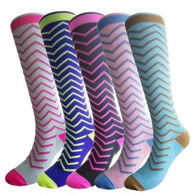 China Antibacterial Antibacterial Knit Compression Training Sports Socks For Men Women for sale