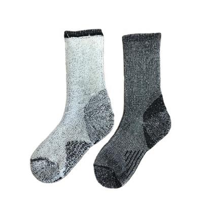 China Winter Wool Antibacterial Custom Antibacterial Hunting Boots Men Breathable Ankle Merino Wool Socks Walking Rise for sale