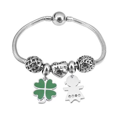 China TRENDY Green Four Leaf Clover and Mom Daughter Heart Charm Dangle Bracelets for sale