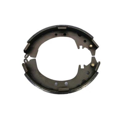 China Steel Car Brake Shoe Scratching Parts Brake Shoes For Nissan Weizmann 04495-60070 for sale