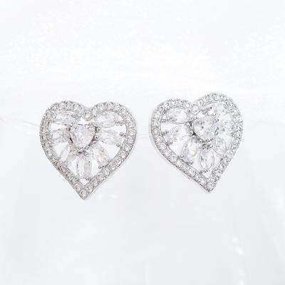 China Wholesale TRENDY Valentine's Day Gift Wedding Jewelry Women Bling Diamond Inlay CZ Micro Heart Stud Earring for sale