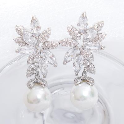 China TRENDY Flower Fashion Dangle Earrings For Women Special Design Imitation Pearls Small Imitate Pearl Drop Earings Jewelry Accessories for sale