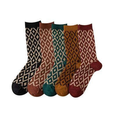 China Wholesale Antibacterial and Winter High Quality Double Needle Way Retro Women's Street Soc Double Pile Socks Small Diamond Socks Small for sale