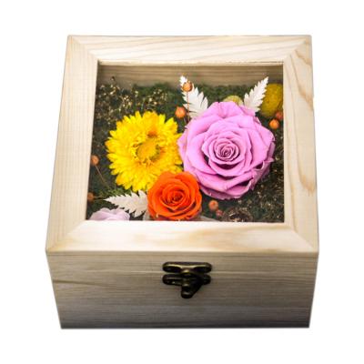 China Wholesale Fashionable Natural Rose Preserved Flowers Ornament Wooden Gift Box Real Forever Roses For Girl for sale