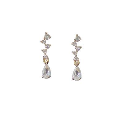 China CLASSIC New Design Fashionable Custom 14k Gold Plating Water-drop Copper Material Classic Earrings for sale