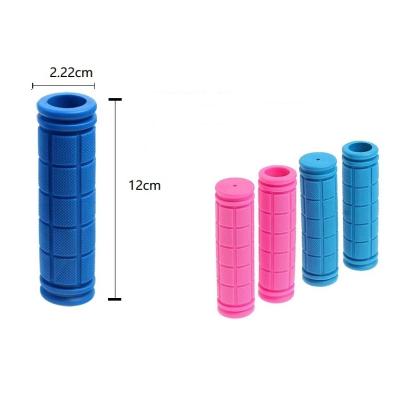 China Rubber Bike Handlebar Grips Cover BMX MTB Mountain Bicycle Handles Anti-skid Bicycles Bar Grips Fixed Gear China Bicycle Parts zu verkaufen