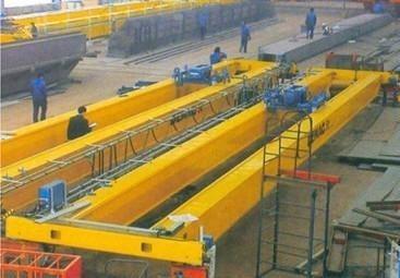 China Multifunction Double Girder Overhead Crane Lh Type With Electric Hoist for sale