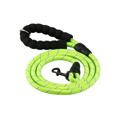 China Reflective Hot Selling Pet Pull Leash Nylon Rope Dog Pets Tow Leash for sale