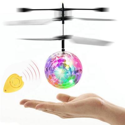 China RC Hobby Hot Sale Toy Flashing LED Light Inductive Flight Toy Flying Ball for sale