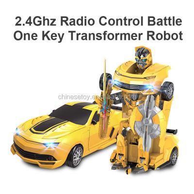 China RC Model 1:14 Camaro 2.4Ghz Battle Car Transform Toy Robot 6 Channel RC Robot Transformation Toy for sale