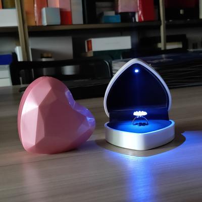 China Custom Led Necklace Light Box Wedding Led Necklace Earring Ring Pink Gift Packaging Jewelery Heart Shape Light Jewelry Box With Logo for sale