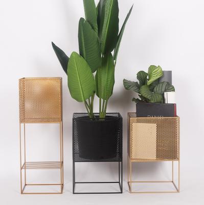 China Modern Indoor CLASSIC Style Potted Plant Display Stand Black Metal Plant Stand for sale