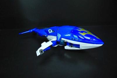 China Figura operación fácil del tiburón azul del juguete del robot del transformador para la exhibición en venta