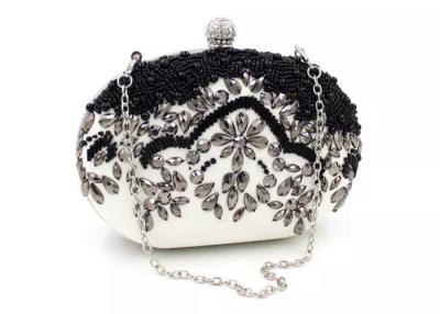 China Las gotas hechas a mano bordaron el bolso de tarde blanco y negro con el diamante de la perla en venta