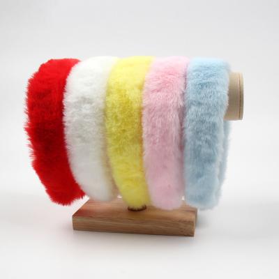 China Keep Hot Korean High Quality Headbands Accessories Headbands Women's Style Hair Band Faux Fur Fluffy Hair Band for sale