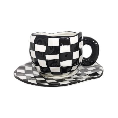 China Viable New Style Hand-tight Retro Ceramic Round Coffee Cup And Saucer Afternoon Tea Checkerboard Mug for sale