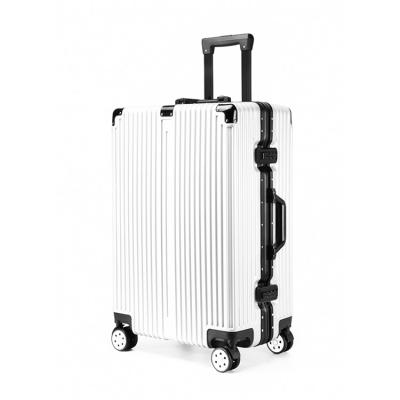 China China Factory ABS+PC Luxury Handmade Travel Trolley Aluminum Frame Luggage Set Suitcase for sale