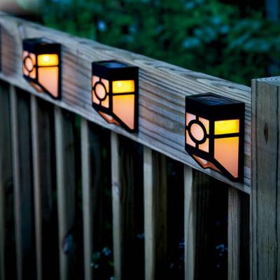 China Wholesale Outdoor Yard Garden Retro Solar Powered Garden RGB Led Solar Charged Wall Mounted Fence Post Lights for sale