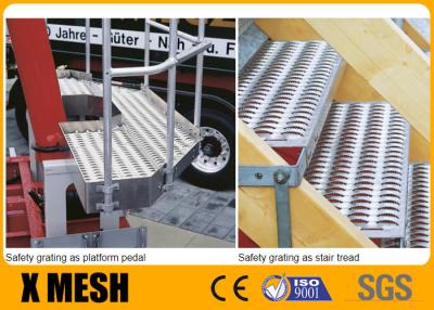 China Hot Dipped Galvanized Perforated Metal Mesh Safety Grating Walkway Anti Rust zu verkaufen