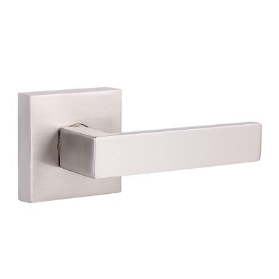 China Easy Installation and Durable Satin Nickel Finish Square Rose Privacy Door Lever Handle for sale