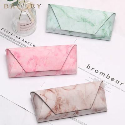 China Fashion Estuche Para Gafas De Sol Kids Sunglasses Case Packaging BAGLEY Designer PU Leather Women Foldable Sunglasses Glasses Cases for sale