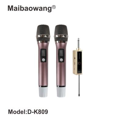 China Portable Handheld Microphone All Metal Microphone Wireless Professional With Receiver Speaker With Microphone for sale