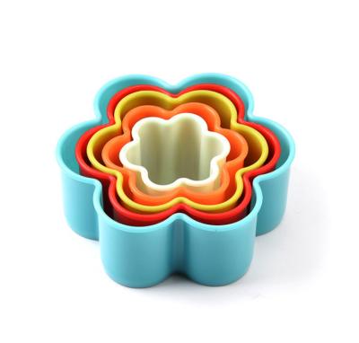 China 5Pcs Plum Blossom Biscuit Cutter Mold 3D Cookie Stocked Plastic Stamps Mold DIY Kitchen Baking Tools for sale