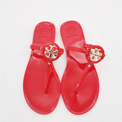 China Korean variety of styles flat sandals fashion trend new products jelly shake sandals and slippers for sale