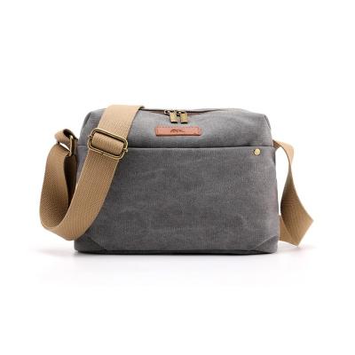 China Thermal Stylish Custom Waterproof Canvas Body Camera Bag Brown Leather Cross Women Shoulder School Sling Bag Unisex Sling Bags for sale