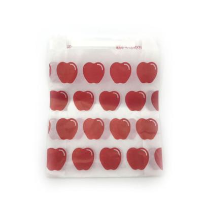 China Recyclable Red Apple Sticker Paper Bag Waterproof Paper Pointed Bottom Bag for sale