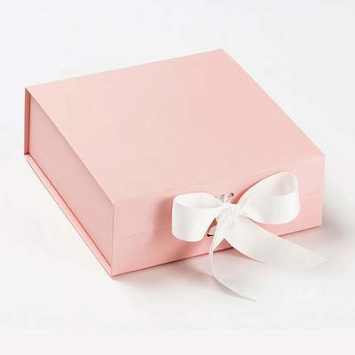 China Recyclable Custom Paper Cardboard Boxes Rigid Gift Packaging Box With Ribbon for sale