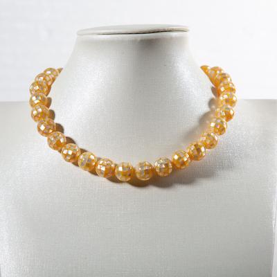 China Yellow Handmade Shell Accessories Natural Shell Necklace Mosaic Round Beads Shell Beads Bracelet Bubble Shell Wholesale for sale