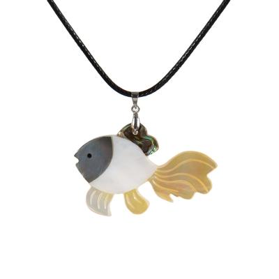 China TRENDY Color Shell Nostalgia Fish Style Charm Ethnic Fashion Jewelry Women Pendant Necklace Healing Style Hanging Accessory for sale