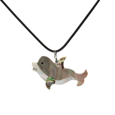 China FASHIONABLE Jewelry Natural Shell Pendant Handmade Boys and Girls Dolphins Necklace Universal Pendant for sale