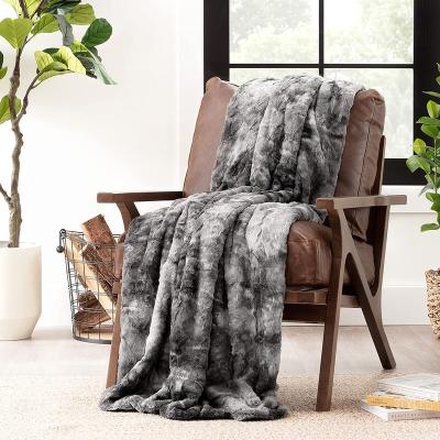 China Anti-pull Good Quality Novelty Faux Fur Rabbit Fur Plush Throw Cozy Stylish Fleece Blanket For Bed for sale