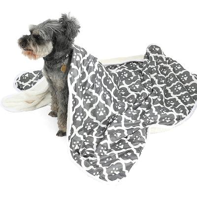 China 3 Layers Warm Soft Waterproof Waterproof Blanket Made up of Plush Sherpa Paw Pet Throw and Custom Cat Dog Print Flannel for sale