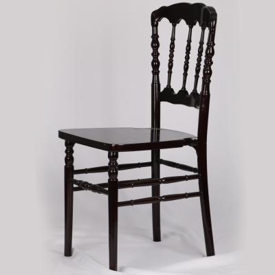 China Silla de madera elegante del comedor, silla apilable de abastecimiento de Napoleon en venta