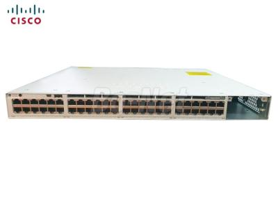 Cina 9300 serie del porto di Cisco 48 un commutatore C9300-48T-A da 10 gigabit includono C9300-DNA-A-48-3Y in vendita