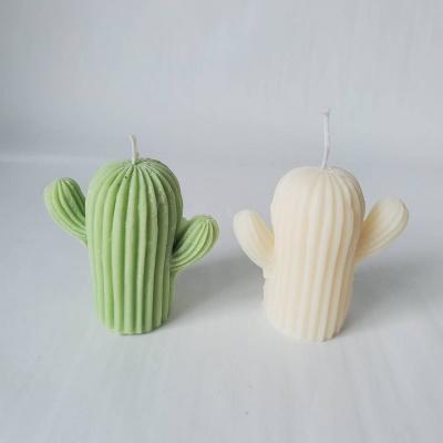 China Unique Candle Plant Eco-Friendly Adorable Cactus Shaped Succulent Candle for sale